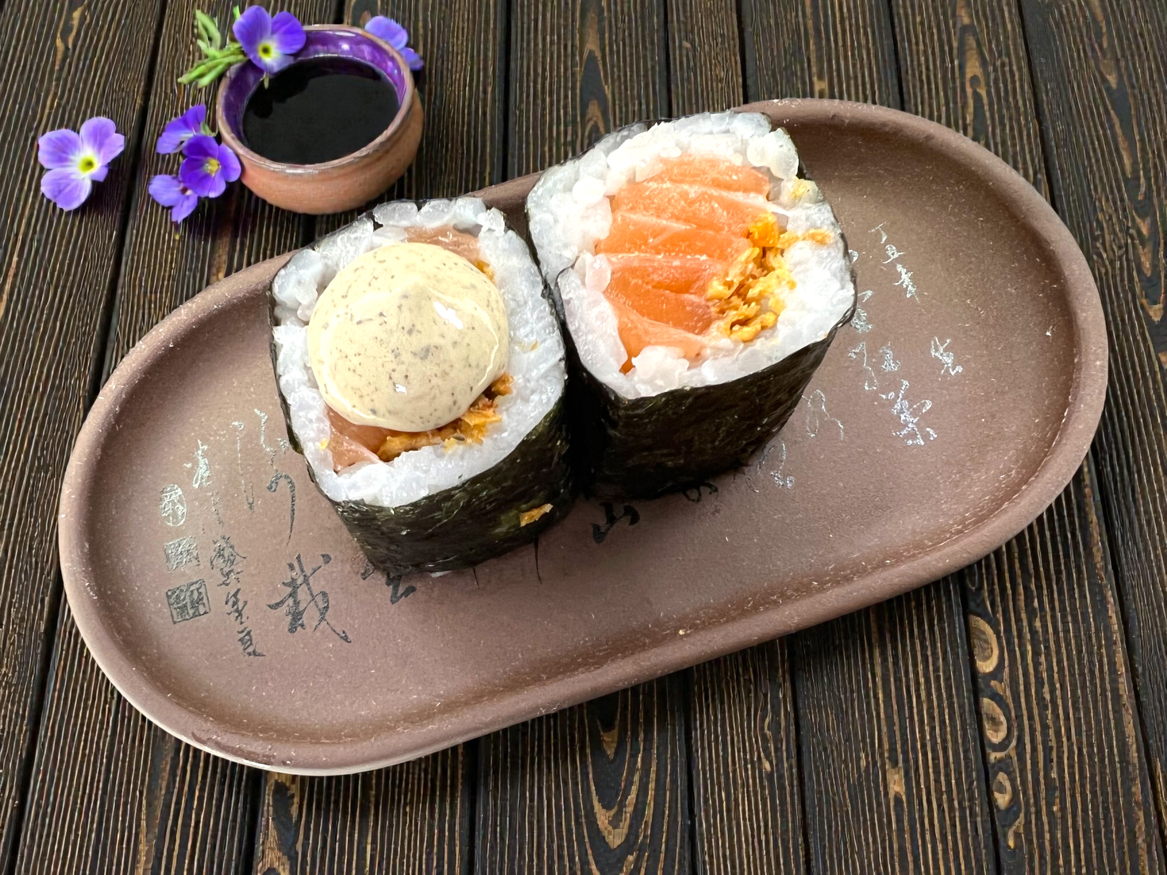 Maki Salmón con Trufa